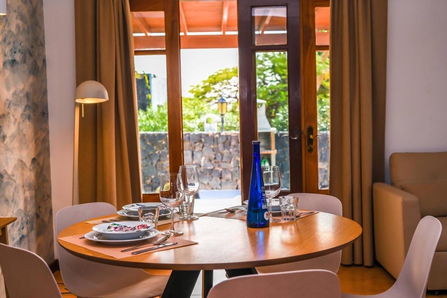 Agradable Y Familiar Con Piscina Casa Inima Villa Playa Blanca  Ngoại thất bức ảnh